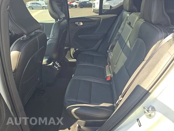 2023 Volvo XC40 B4 Plus Bright Theme – miniatura 13