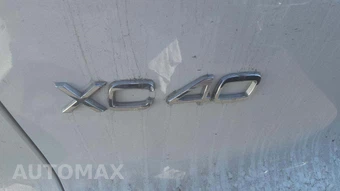 2023 Volvo XC40 B4 Plus Bright Theme – miniatura 23