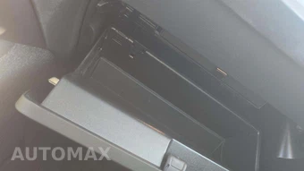 2023 Volvo XC40 B4 Plus Bright Theme – miniatura 32