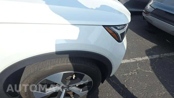 2023 Volvo XC40 B4 Plus Bright Theme – miniatura 33