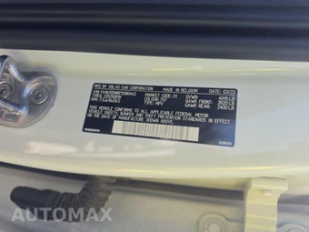 2023 Volvo XC40 B4 Plus Bright Theme – miniatura 14