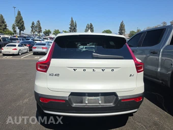2023 Volvo XC40 B4 Plus Bright Theme – miniatura 5