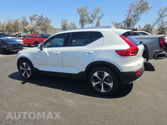 2023 Volvo XC40 B4 Plus Bright Theme – miniatura 6