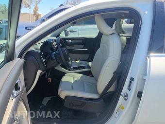 2023 Volvo XC40 B4 Plus Bright Theme – miniatura 7