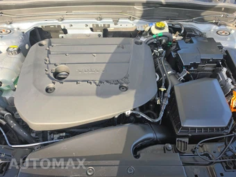 2023 Volvo XC40 B4 Plus Dark Theme – miniatura 15