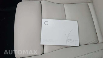 2023 Volvo XC40 B4 Ultimate Dark Theme - miniatura 21