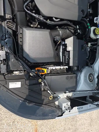 2023 Volvo XC40 B4 Ultimate Dark Theme – miniatura 24
