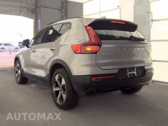 2023 Volvo XC40 B4 Ultimate Dark Theme – miniatura 6