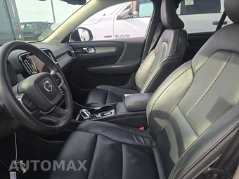2023 Volvo XC40 B4 Ultimate Dark Theme – miniatura 7
