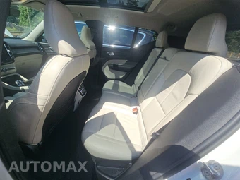 2023 Volvo XC40 B4 Ultimate Dark Theme - miniatura 13