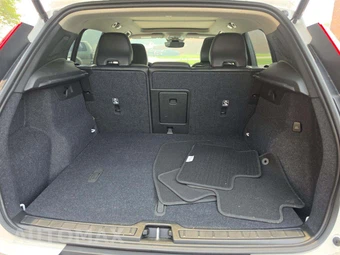 2023 Volvo XC40 B4 Ultimate Dark Theme – miniatura 14