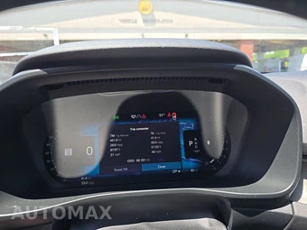 2023 Volvo XC40 B5 Core – miniatura 12