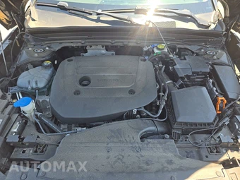2023 Volvo XC40 B5 Core – miniatura 15