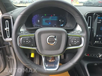 2023 Volvo XC40 B5 Core - miniatura 10