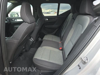 2023 Volvo XC40 B5 Core - miniatura 13