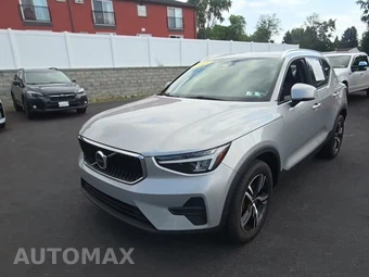 2023 Volvo XC40 B5 Core