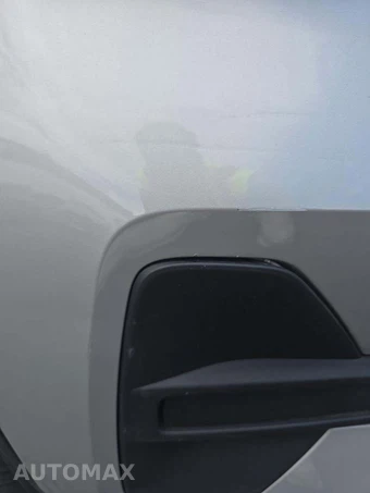 2023 Volvo XC40 B5 Core – miniatura 18
