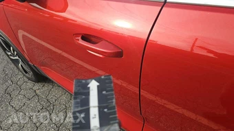 2023 Volvo XC40 B5 Plus Bright Theme – miniatura 34