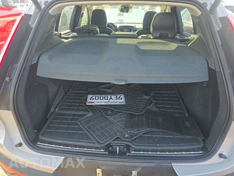 2023 Volvo XC40 B5 Plus Bright Theme - miniatura 16