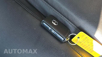 2023 Volvo XC40 B5 Plus Bright Theme - miniatura 17
