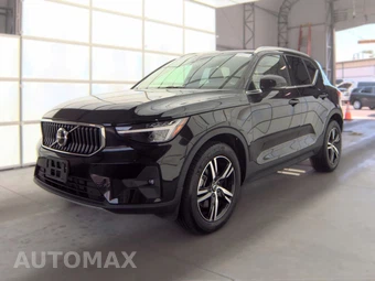 2023 Volvo XC40 B5 Plus Bright Theme