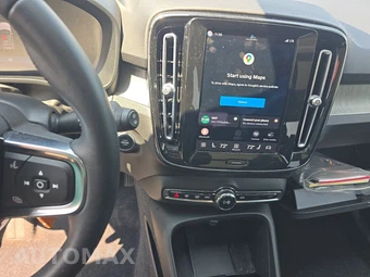 2023 Volvo XC40 B5 Plus Bright Theme – miniatura 11