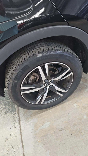 2023 Volvo XC40 B5 Plus Bright Theme – miniatura 22