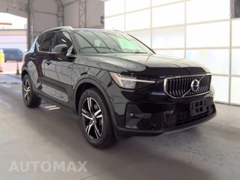 2023 Volvo XC40 B5 Plus Bright Theme – miniatura 3