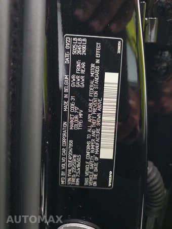 2023 Volvo XC40 B5 Plus Bright Theme – miniatura 15