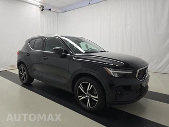 2023 Volvo XC40 B5 Plus Bright Theme – miniatura 3