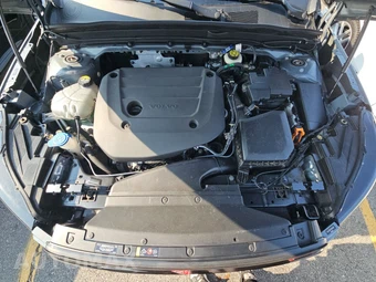 2023 Volvo XC40 B5 Plus Bright Theme – miniatura 15