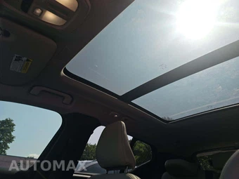 2023 Volvo XC40 B5 Plus Bright Theme – miniatura 11