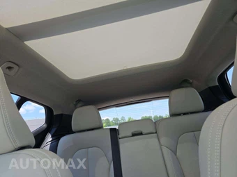 2023 Volvo XC40 B5 Plus Bright Theme – miniatura 11