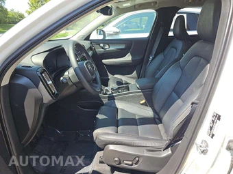 2023 Volvo XC40 B5 Plus Bright Theme - miniatura 6
