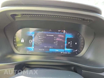 2023 Volvo XC40 B5 Plus Bright Theme - miniatura 9