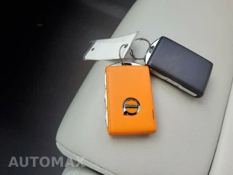 2023 Volvo XC40 B5 Plus Dark Theme – miniatura 20