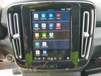 2023 Volvo XC40 B5 Plus Dark Theme – miniatura 11