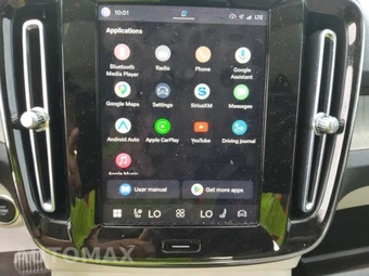 2023 Volvo XC40 B5 Plus Dark Theme – miniatura 11