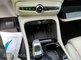 2023 Volvo XC40 B5 Plus Dark Theme – miniatura 12