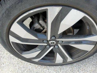 2023 Volvo XC40 B5 Plus Dark Theme – miniatura 31