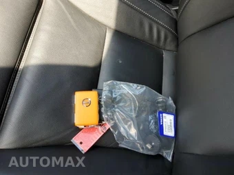 2023 Volvo XC40 B5 Plus Dark Theme – miniatura 13
