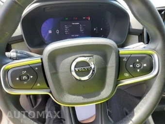 2023 Volvo XC40 B5 Plus Dark Theme – miniatura 15