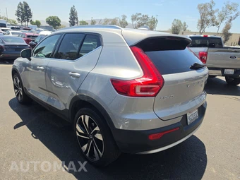 2023 Volvo XC40 B5 Ultimate Bright Theme - miniatura 6