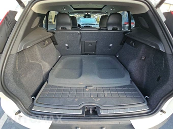 2023 Volvo XC40 B5 Ultimate Bright Theme – miniatura 16