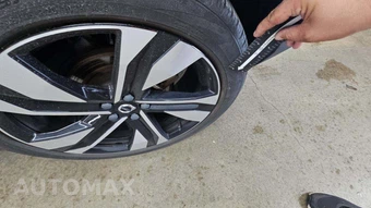 2023 Volvo XC40 B5 Ultimate Bright Theme – miniatura 22