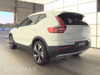 2023 Volvo XC40 B5 Ultimate Bright Theme – miniatura 6