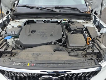 2023 Volvo XC40 B5 Ultimate Bright Theme – miniatura 15