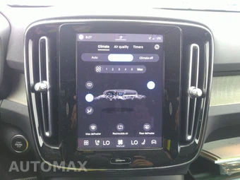 2023 Volvo XC40 B5 Ultimate Bright Theme – miniatura 19