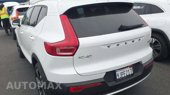 2023 Volvo XC40 B5 Ultimate Bright Theme – miniatura 22