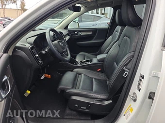 2023 Volvo XC40 B5 Ultimate Bright Theme – miniatura 7